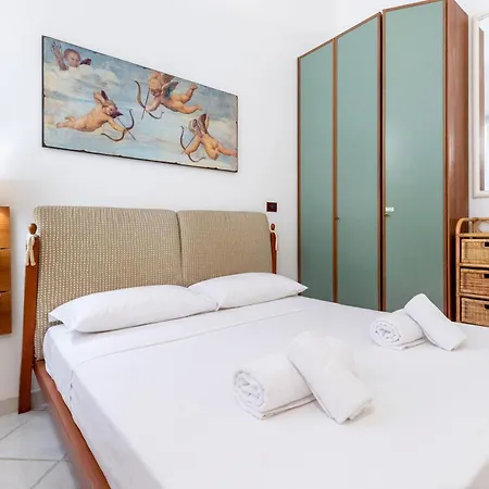 Hostdomus - Mariblu -with Private Parking *