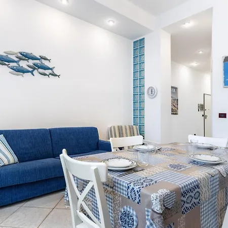 Hostdomus - Mariblu -with Private Parking * Alassio