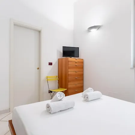 Hostdomus - Mariblu -with Private Parking Апартаменты *
