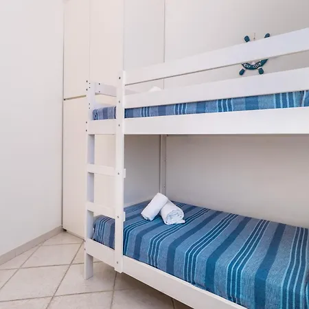 Hostdomus - Mariblu -with Private Parking