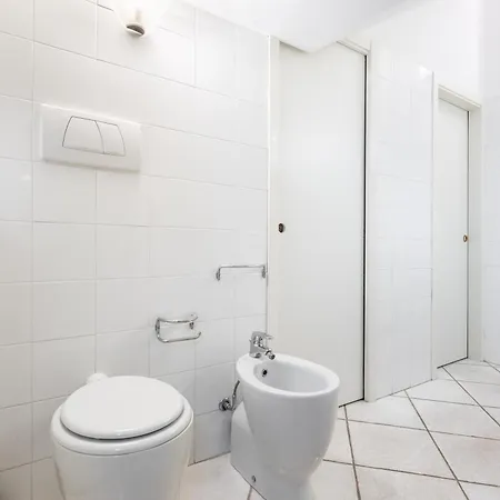 Hostdomus - Mariblu -with Private Parking *