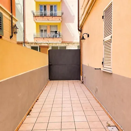 Hostdomus - Mariblu -with Private Parking *
